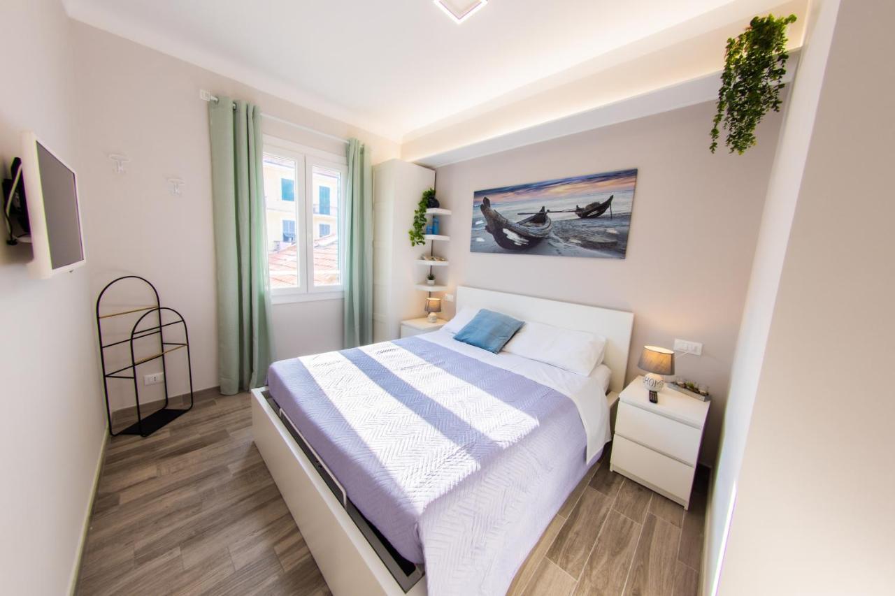 H11 Luxury Sanremo Centro - Elegante - Casino Apartment Luaran gambar