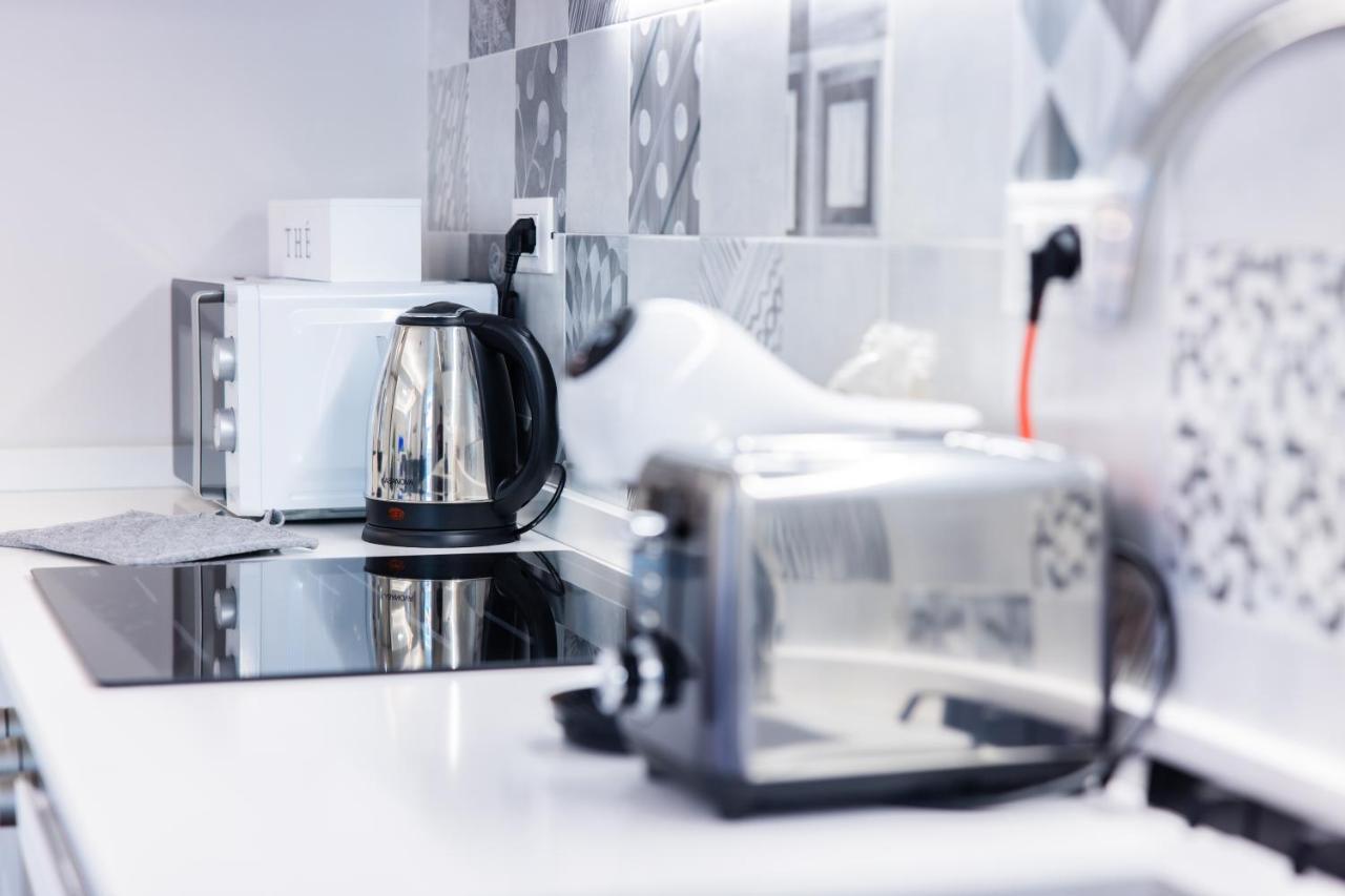 H11 Luxury Sanremo Centro - Elegante - Casino Apartment Luaran gambar