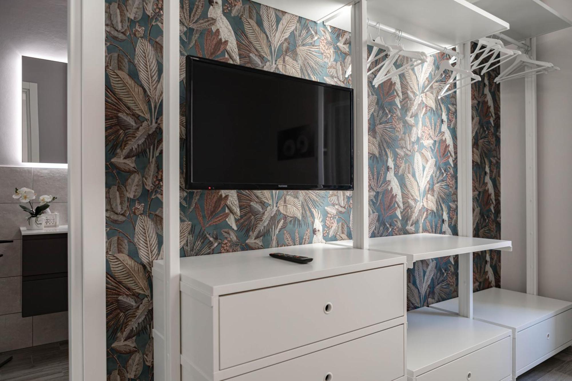 H11 Luxury Sanremo Centro - Elegante - Casino Apartment Luaran gambar