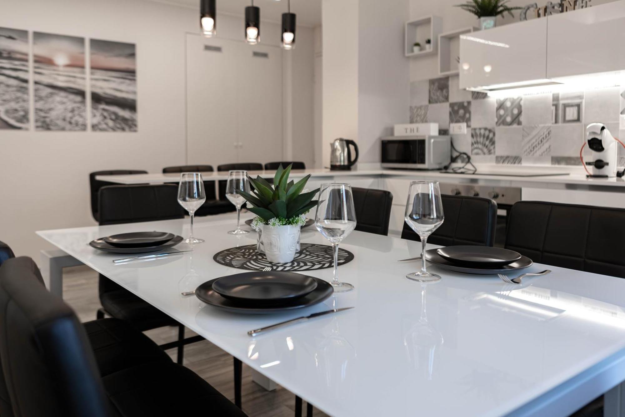 H11 Luxury Sanremo Centro - Elegante - Casino Apartment Luaran gambar